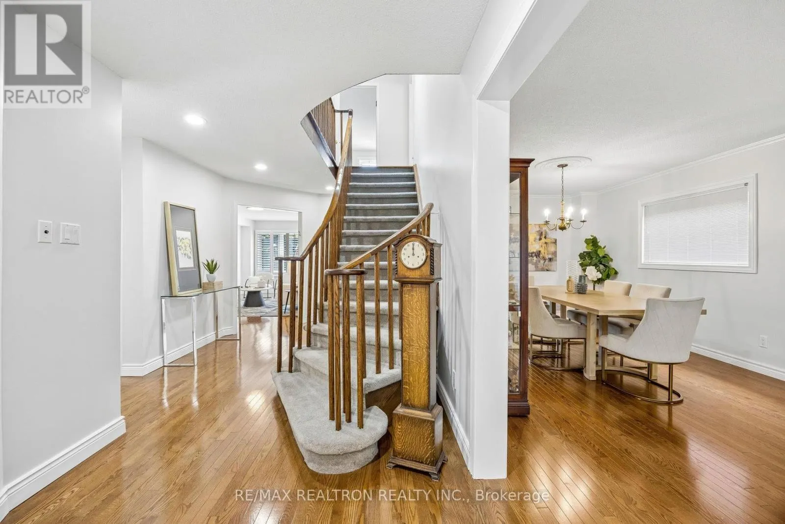 37 DUNDURN CRESCENT