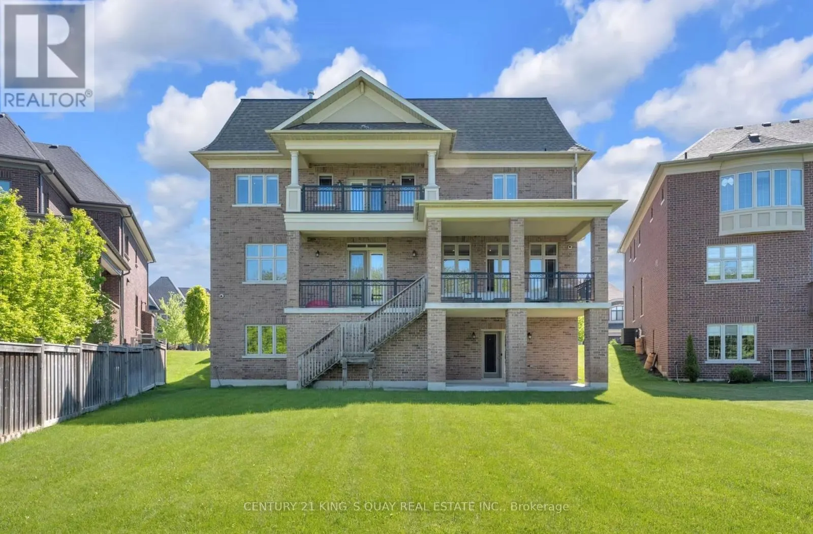 32 HOGAN COURT