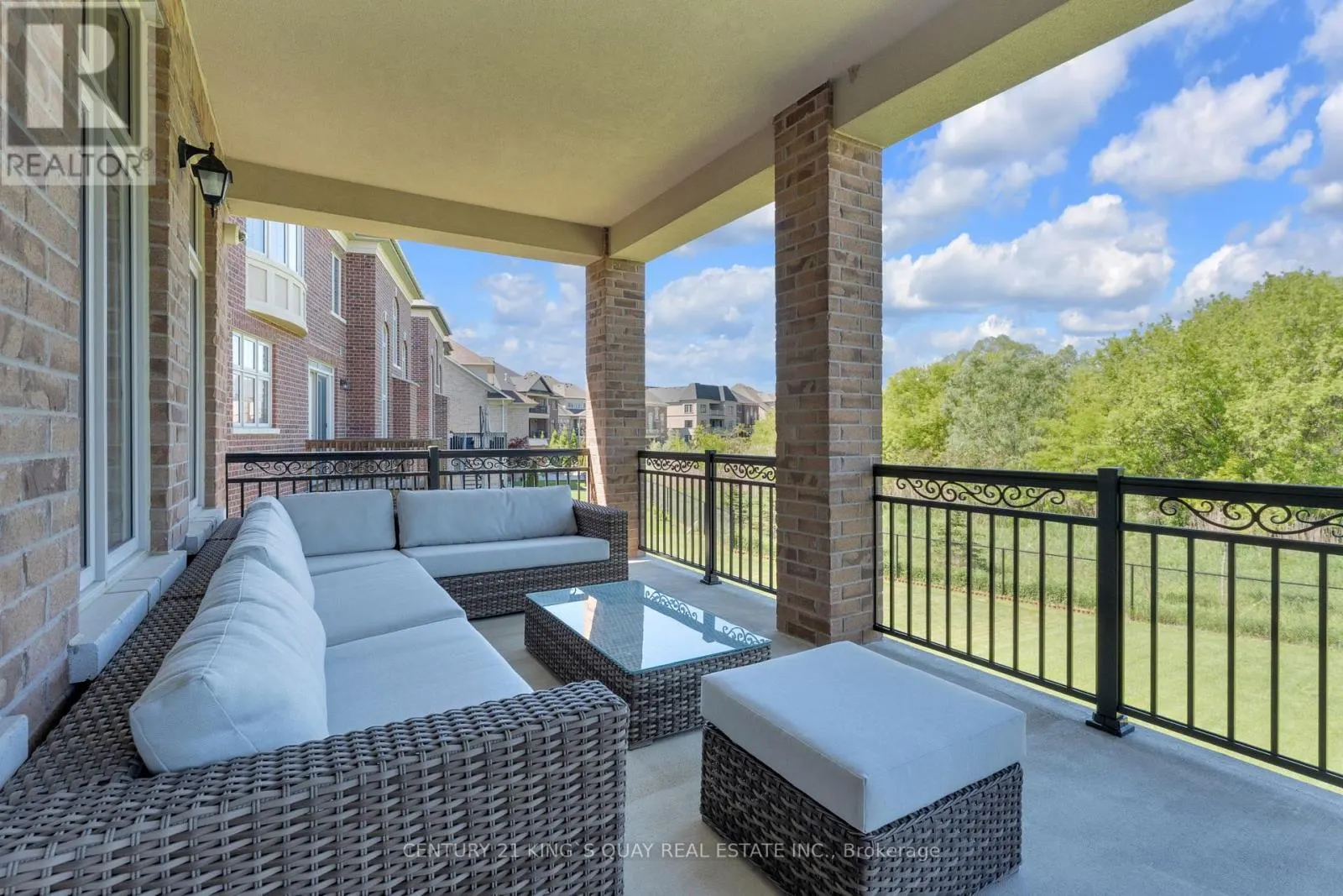 32 HOGAN COURT