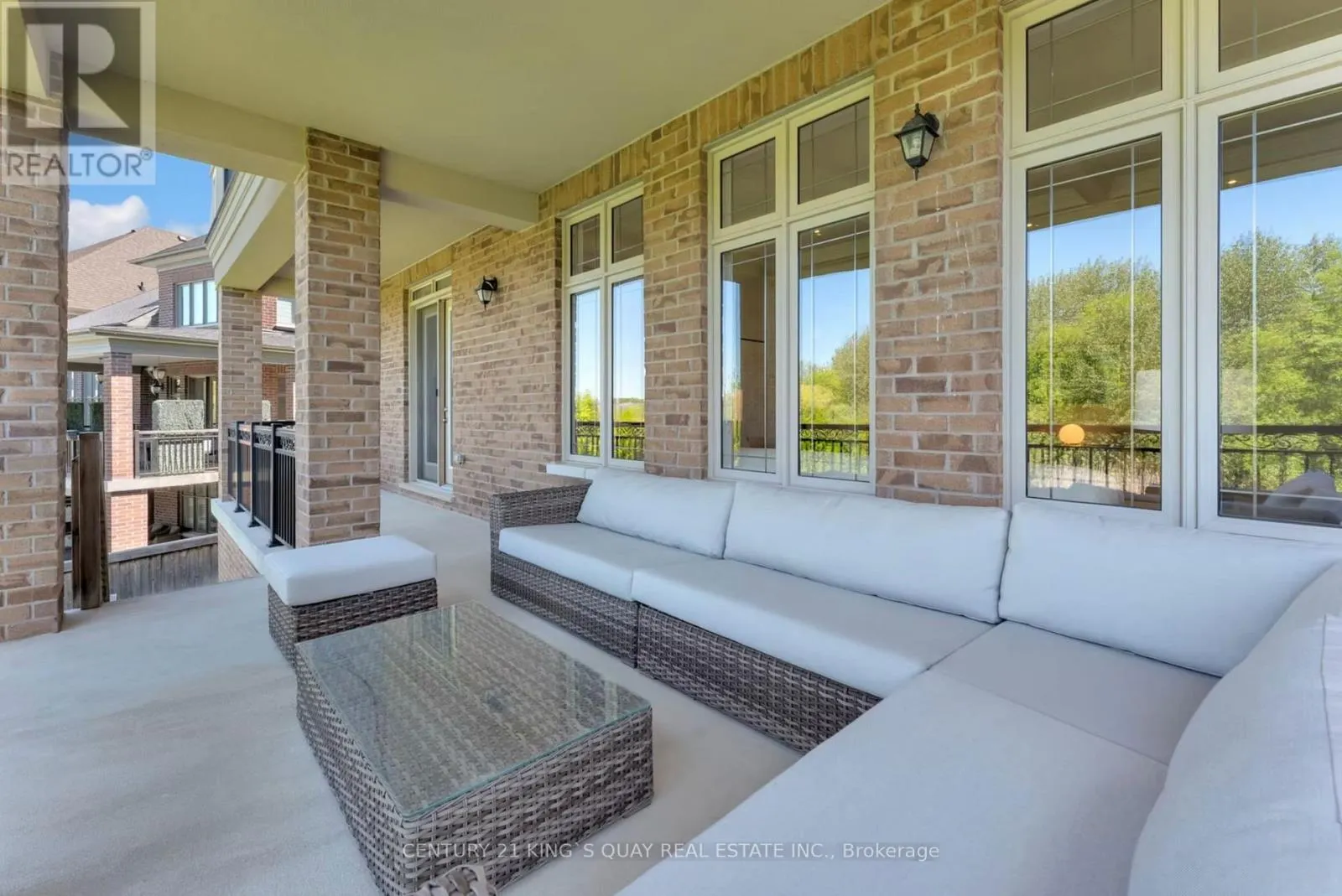 32 HOGAN COURT