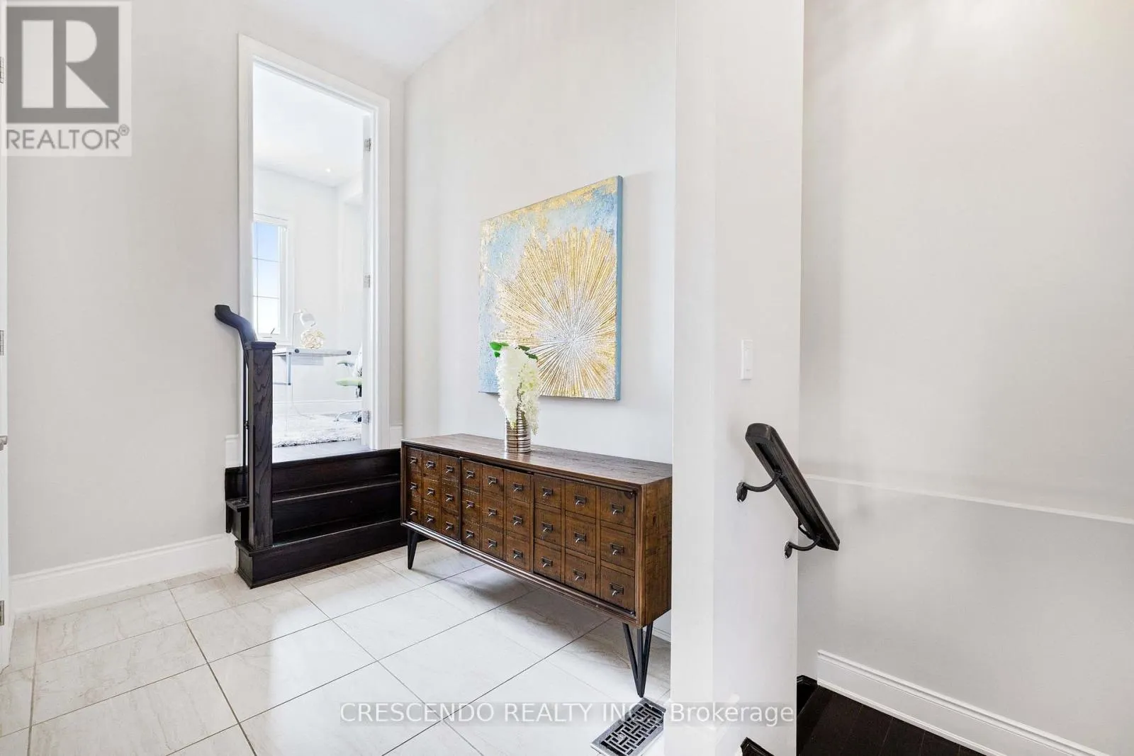 171 WOODGATE PINES DRIVE