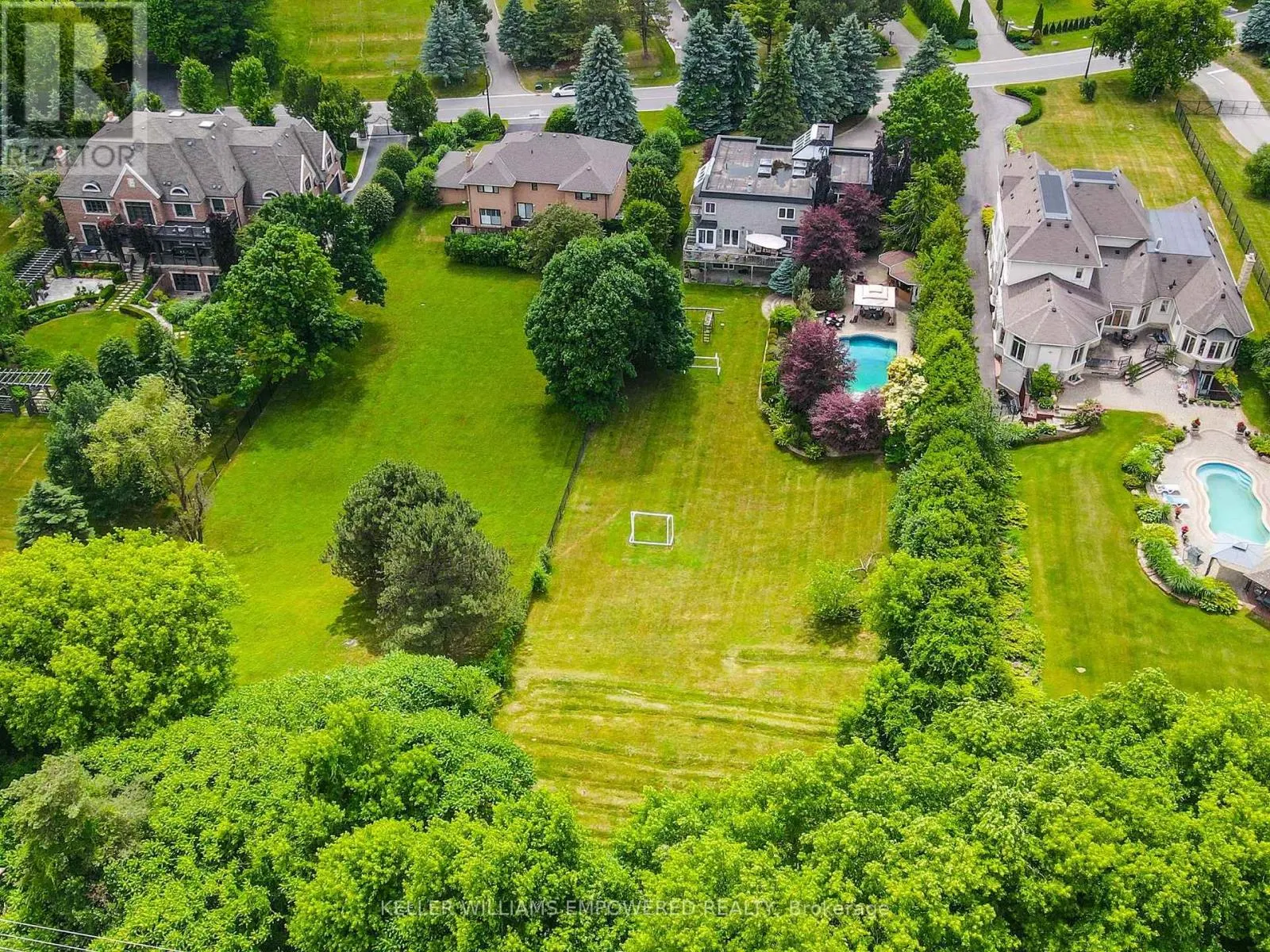 788 WOODLAND ACRES CRESCENT
