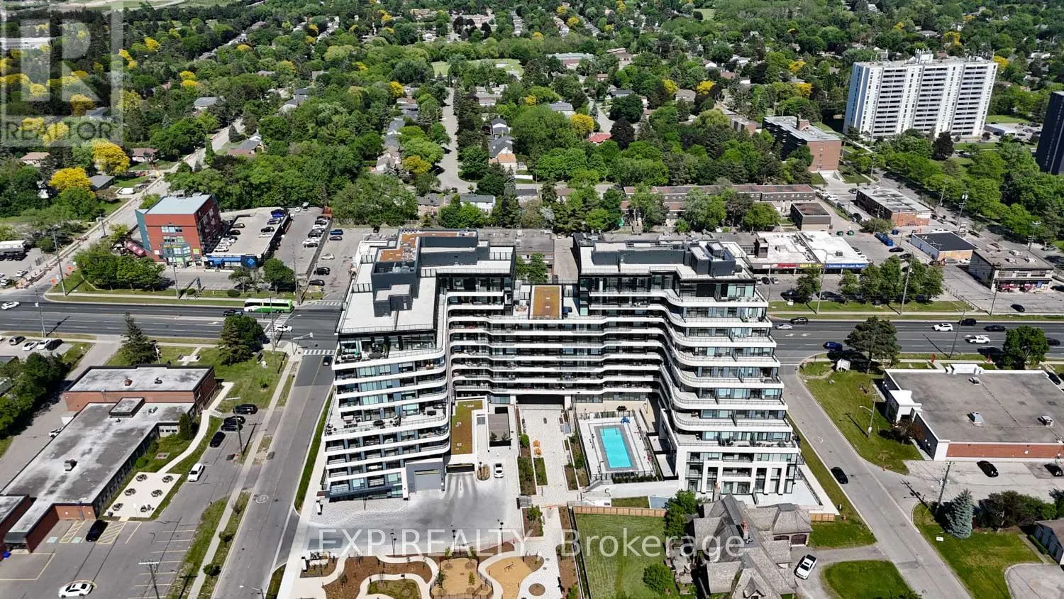 401 - 8188 YONGE STREET