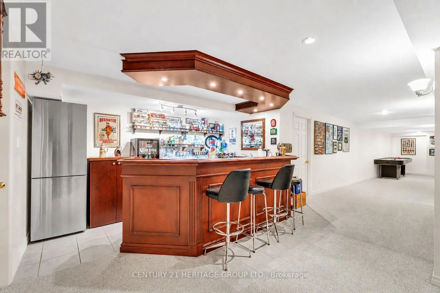 287 BURNS BOULEVARD