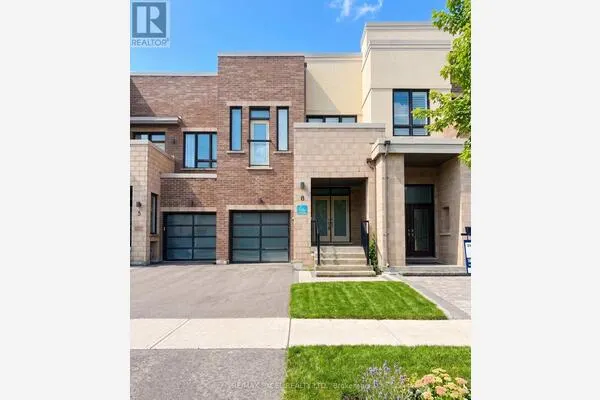 8 HELLIWELL CRESCENT