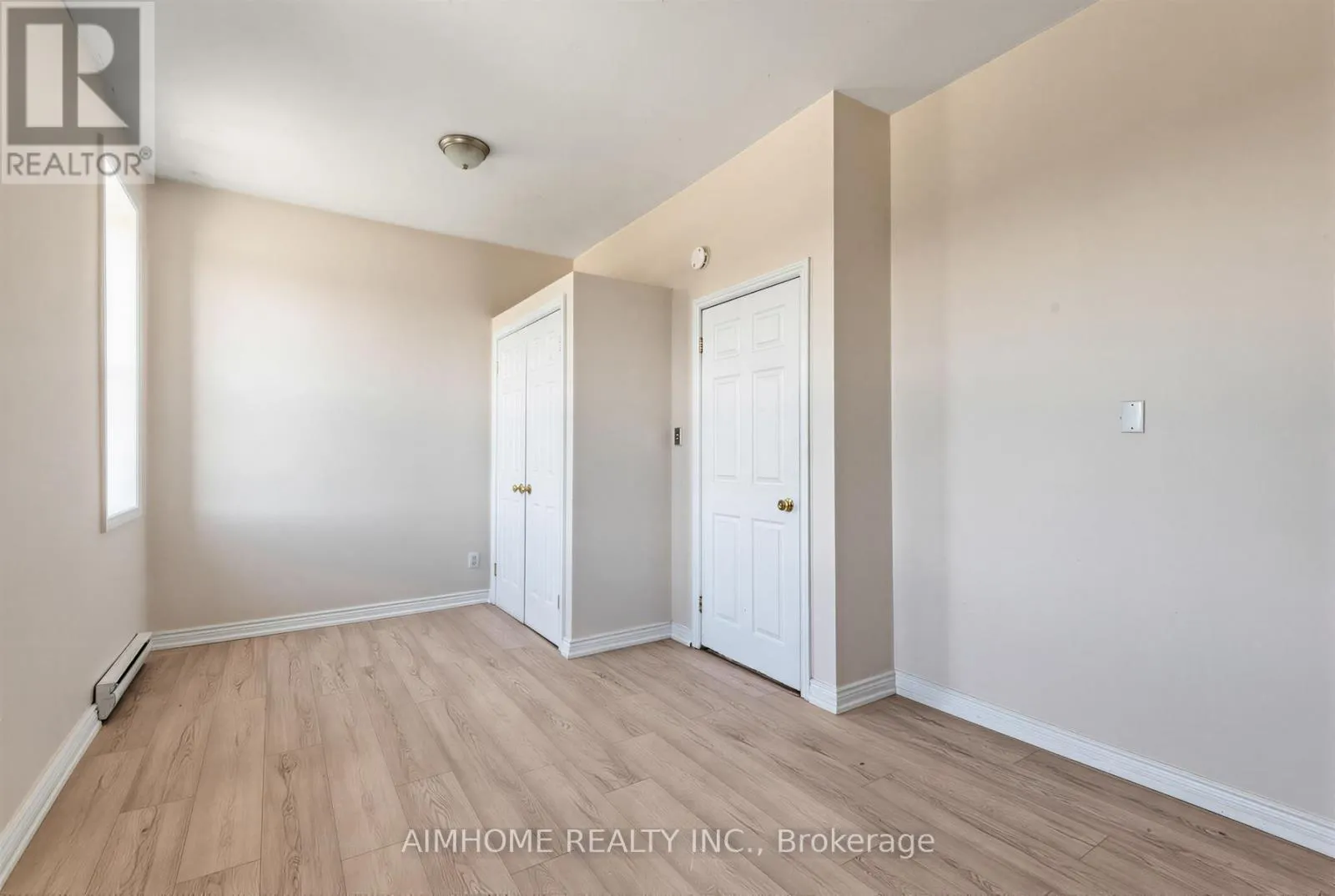 19-21 BROCK STREET W