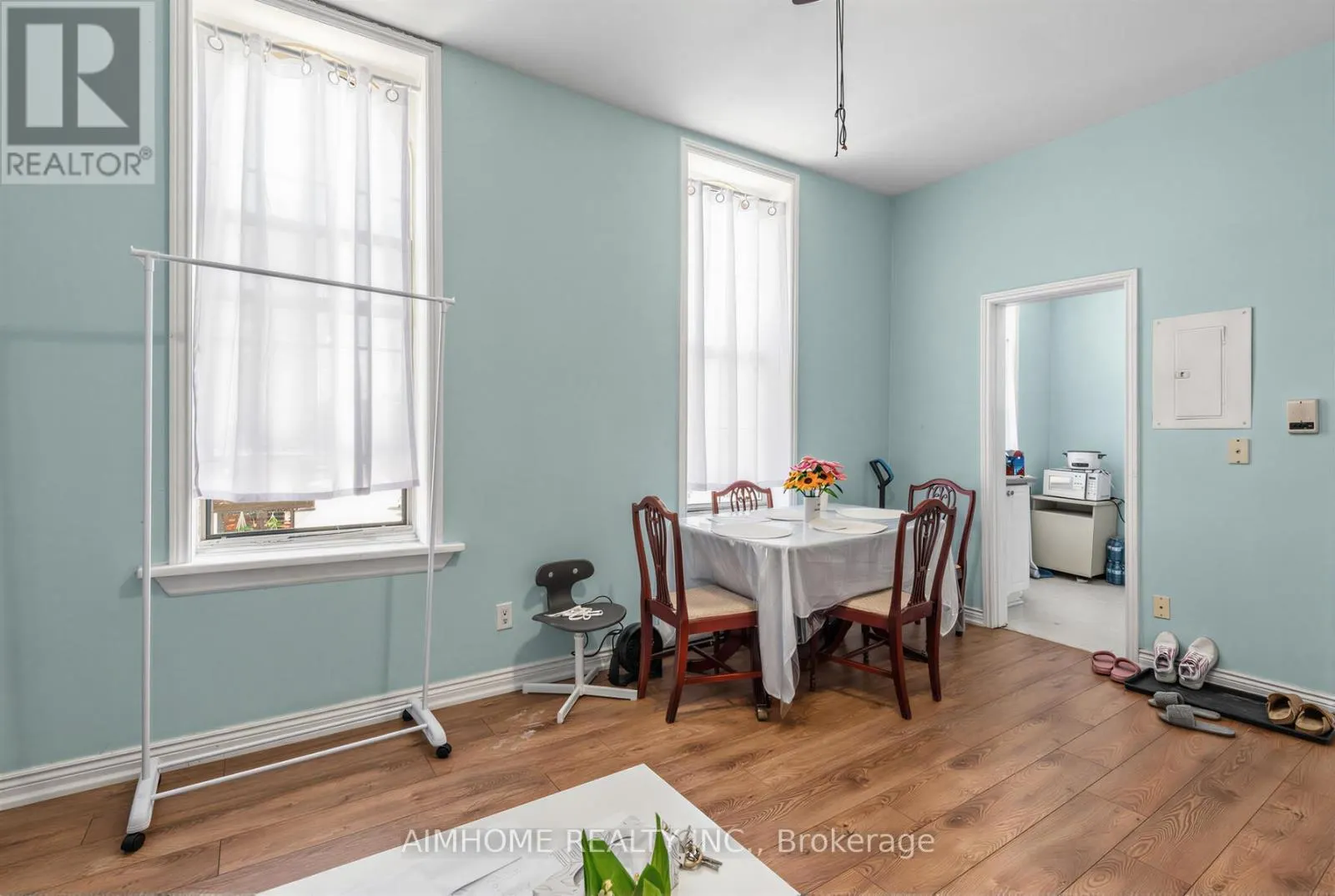 19-21 BROCK STREET W