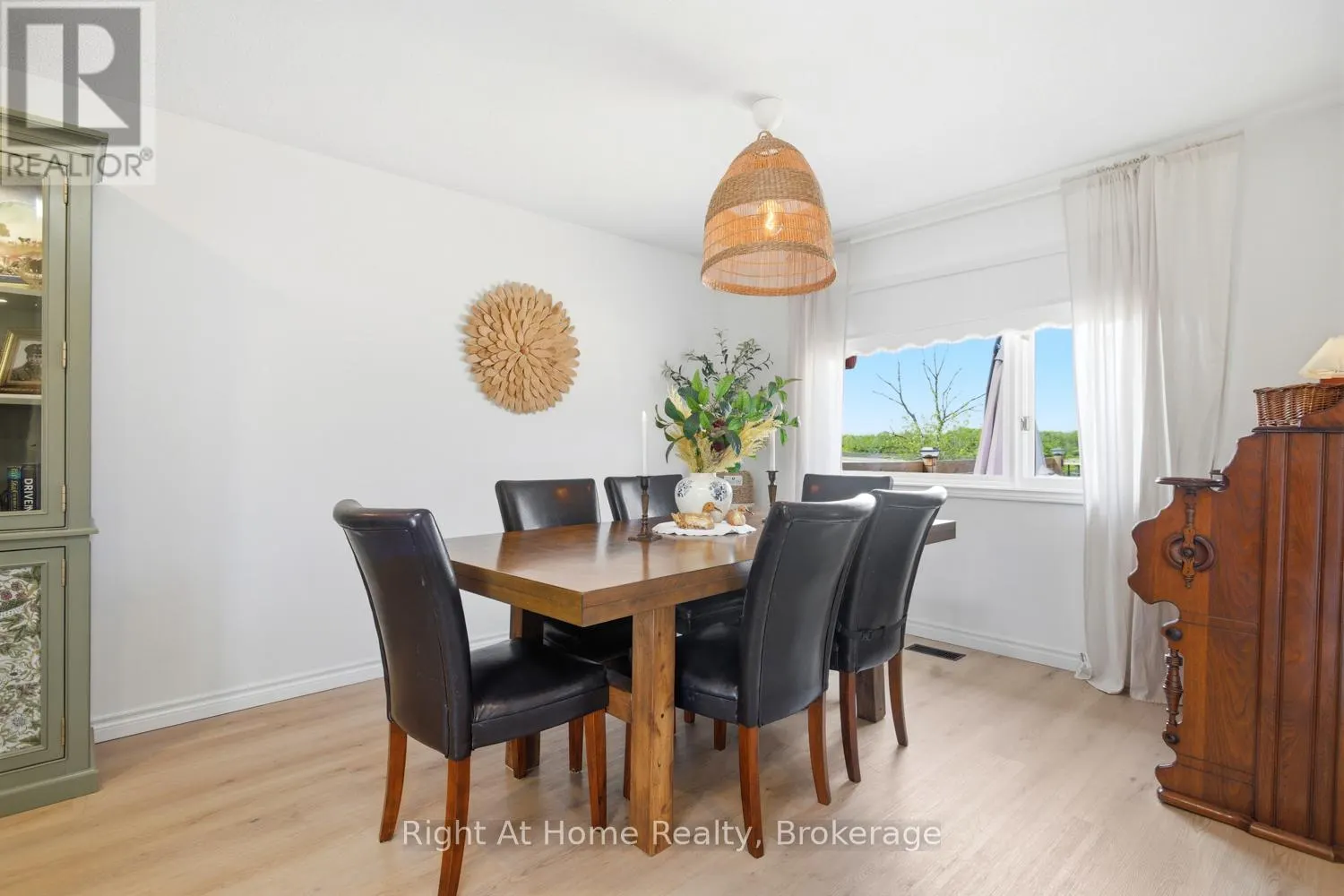 93 RIVERLEA ROAD
