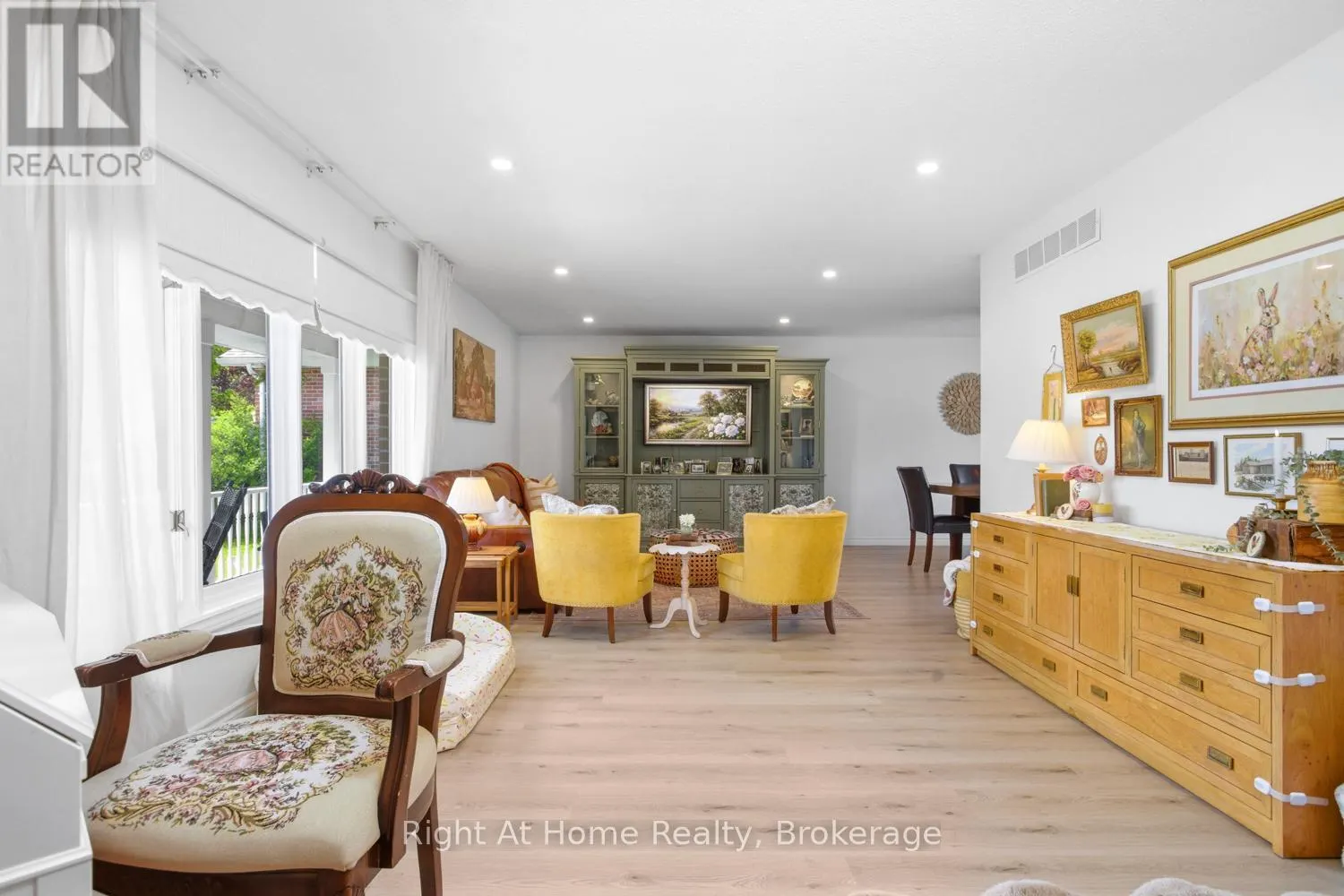 93 RIVERLEA ROAD
