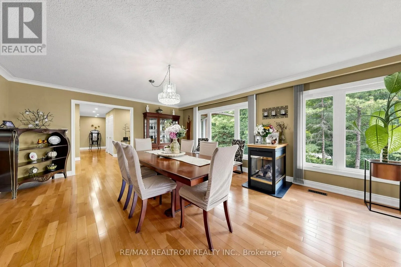 250 KINGSCROSS DRIVE