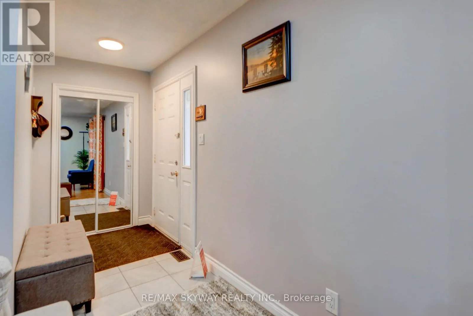 282B BROCK STREET W