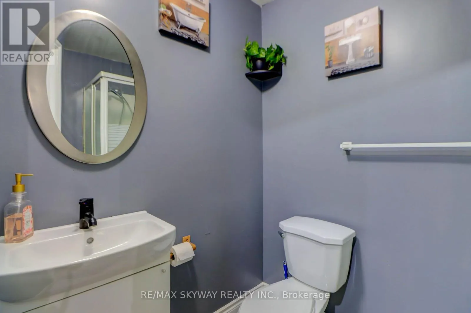 282B BROCK STREET W