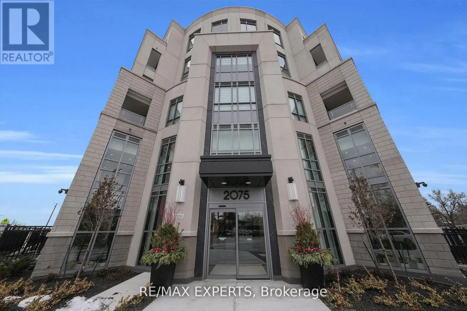 203 - 2075 KING ROAD