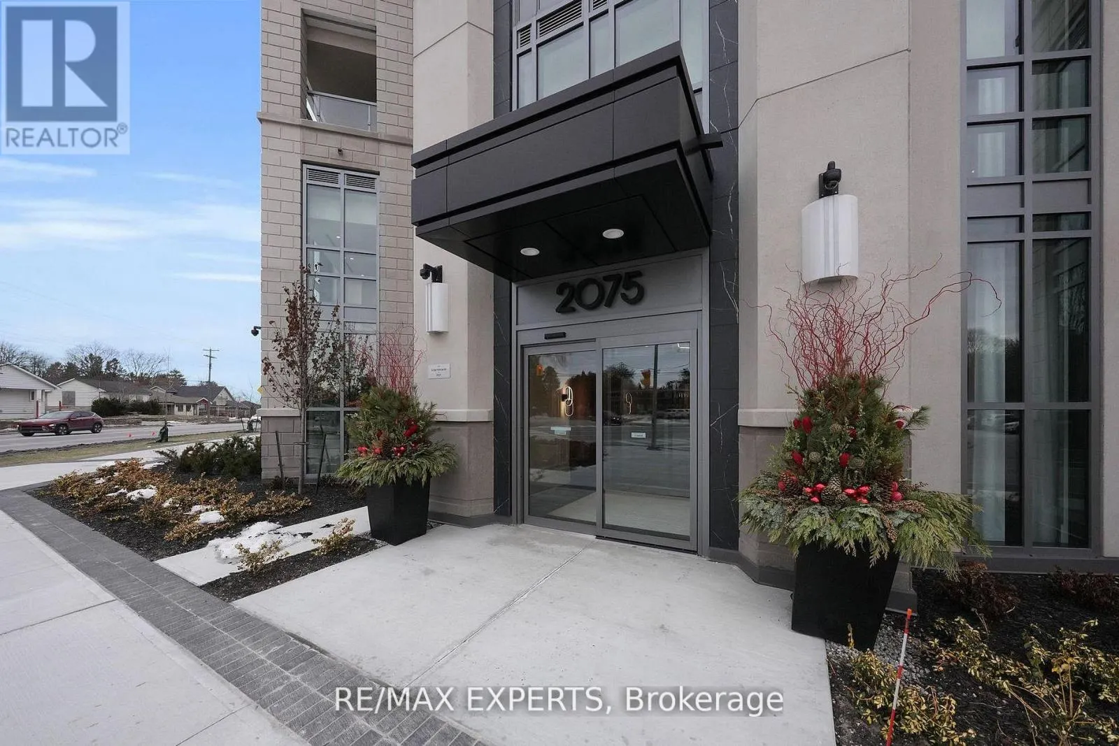 203 - 2075 KING ROAD