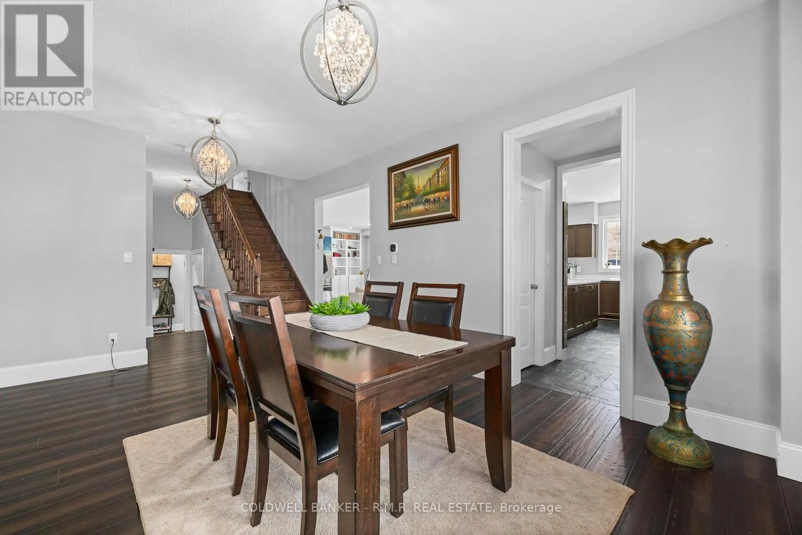 3 DON HADDEN CRESCENT