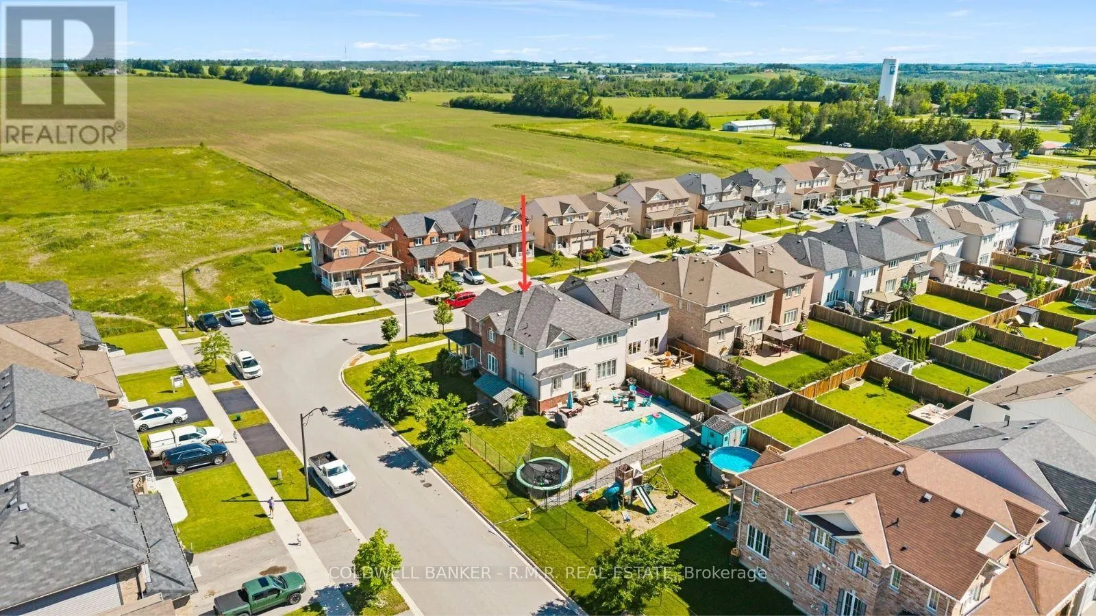 3 DON HADDEN CRESCENT