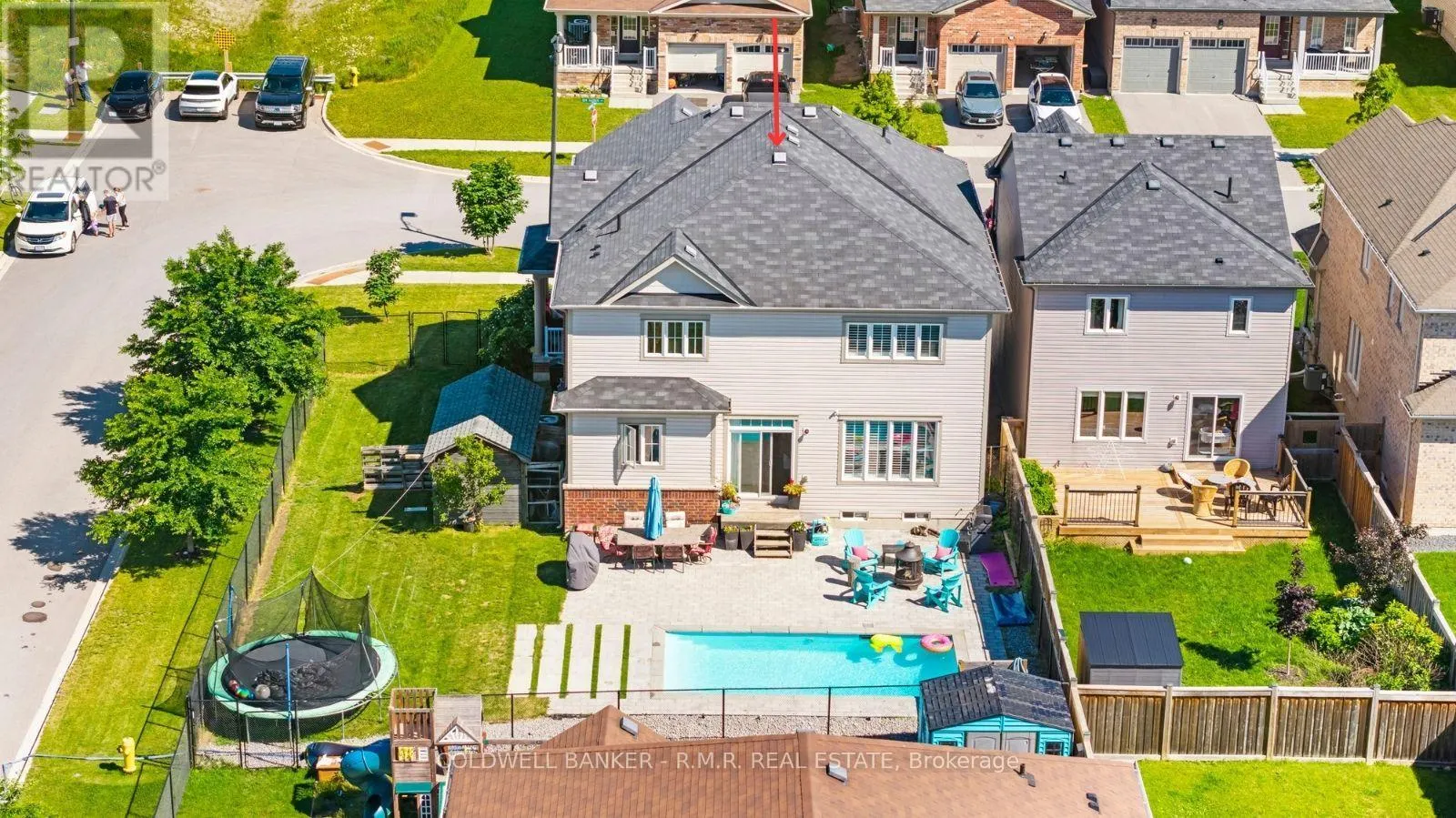 3 DON HADDEN CRESCENT