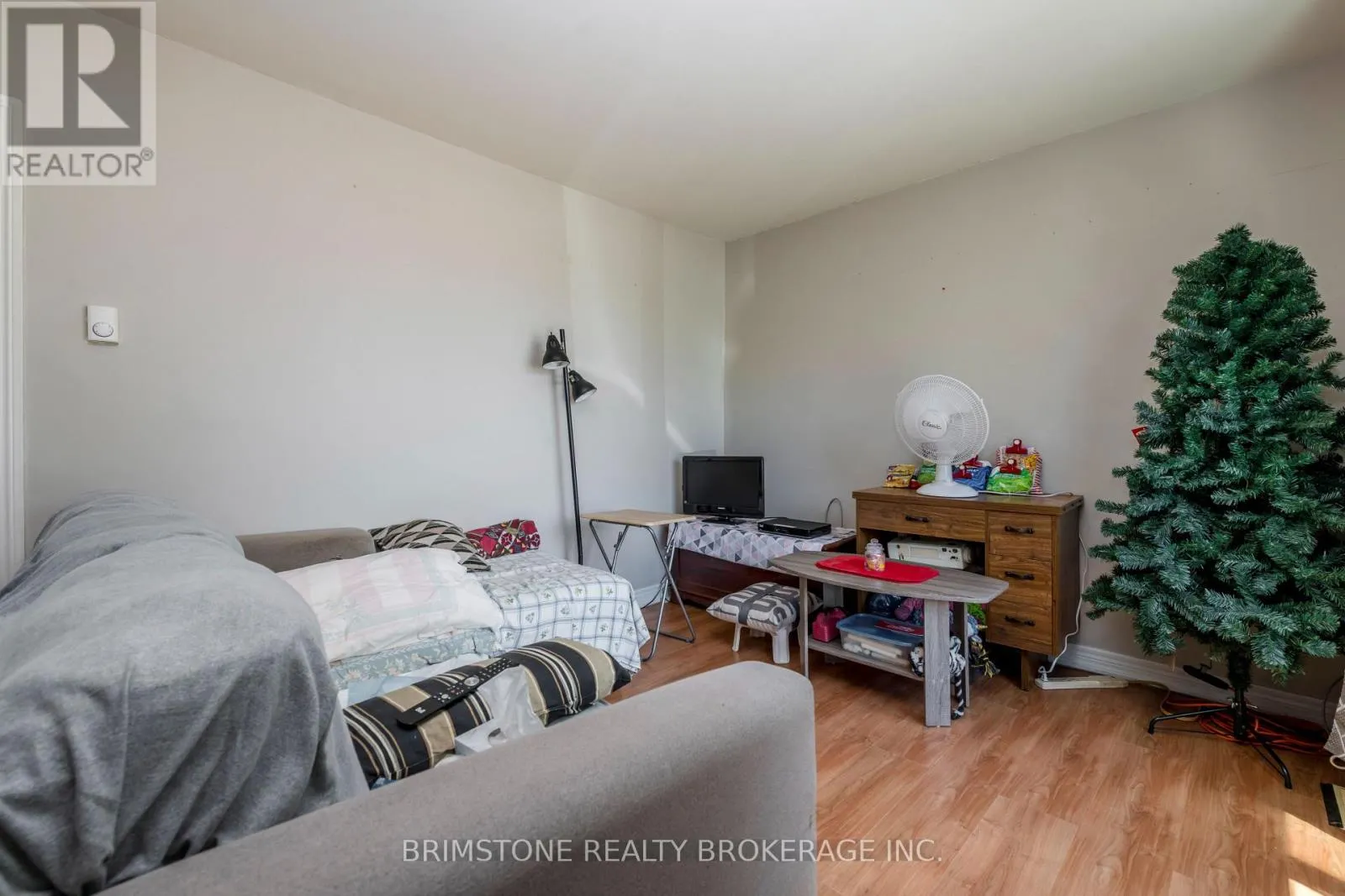 24 BRENTWOOD ROAD
