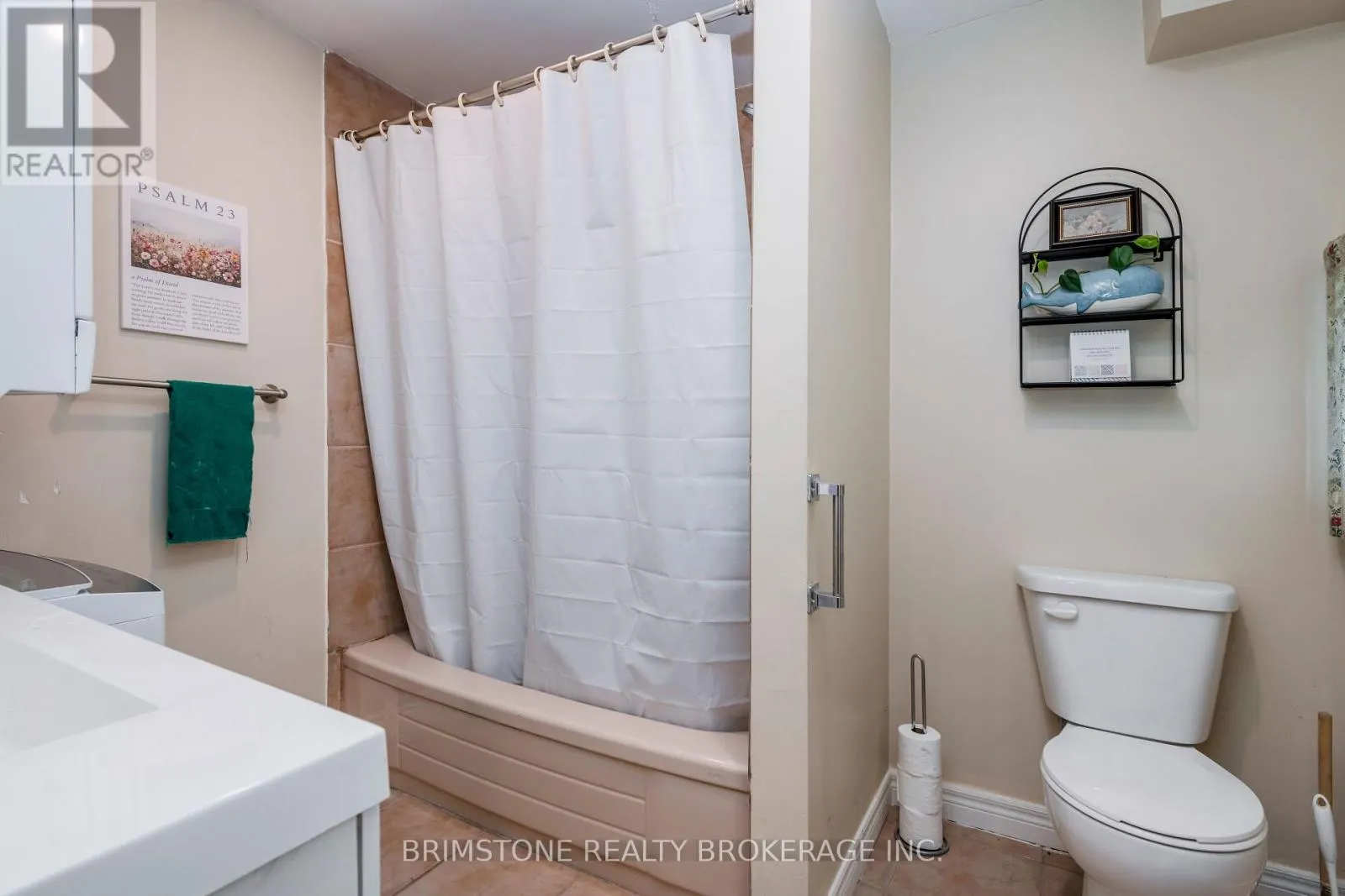 24 BRENTWOOD ROAD