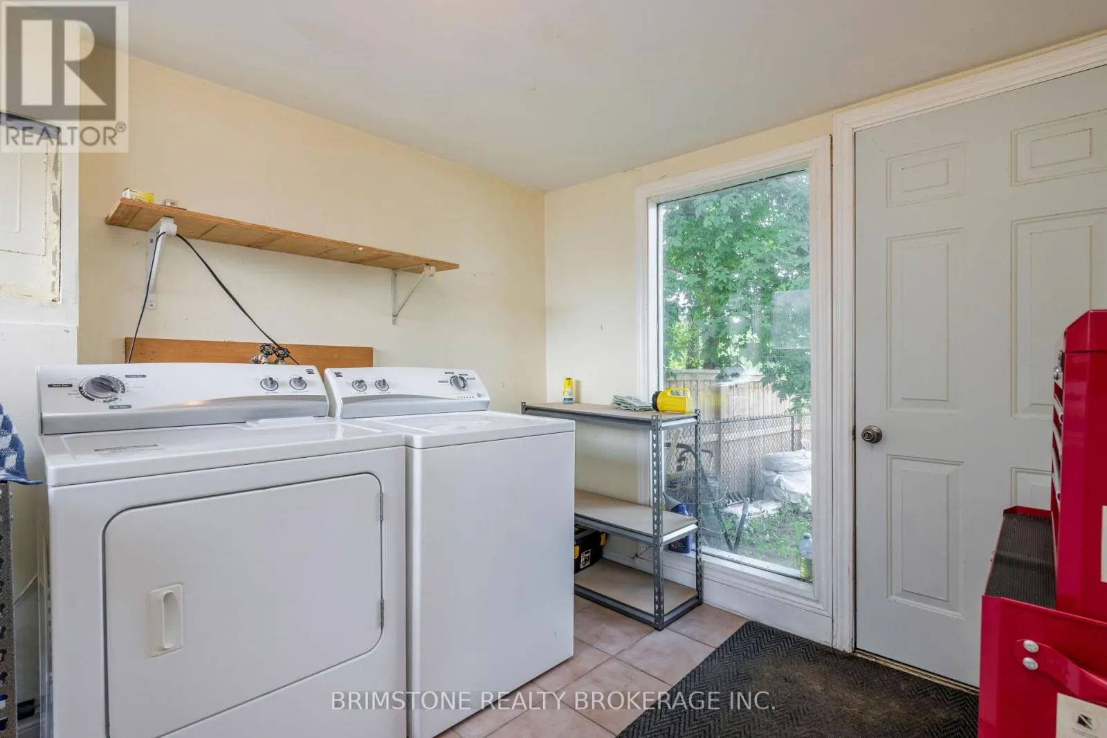 24 BRENTWOOD ROAD