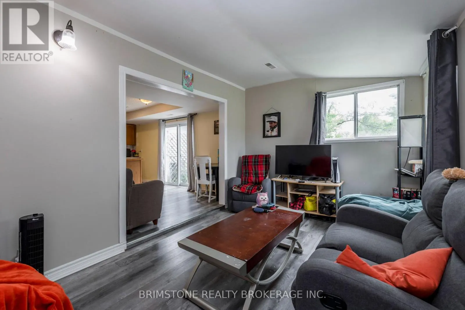 24 BRENTWOOD ROAD