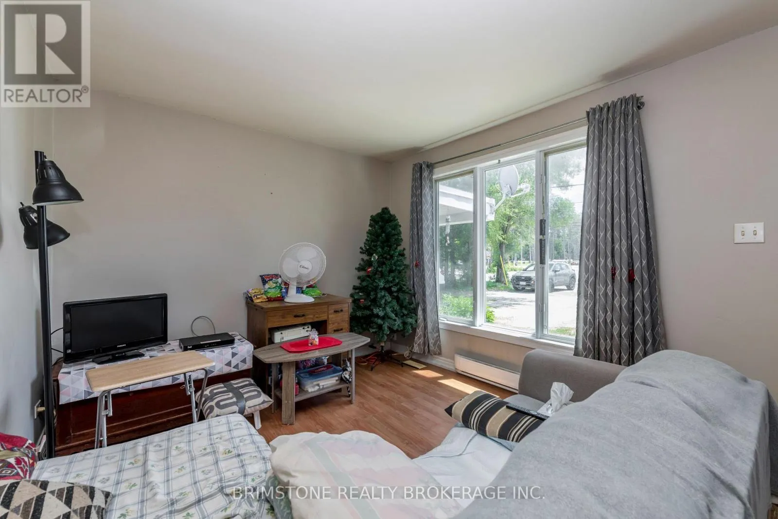 24 BRENTWOOD ROAD