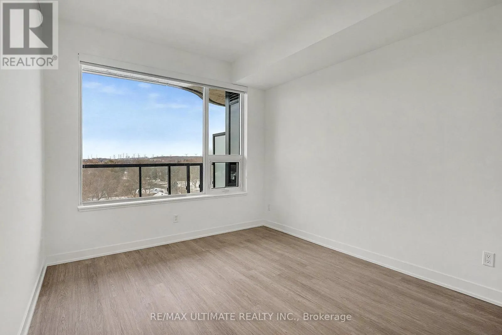 727 - 8188 YONGE STREET