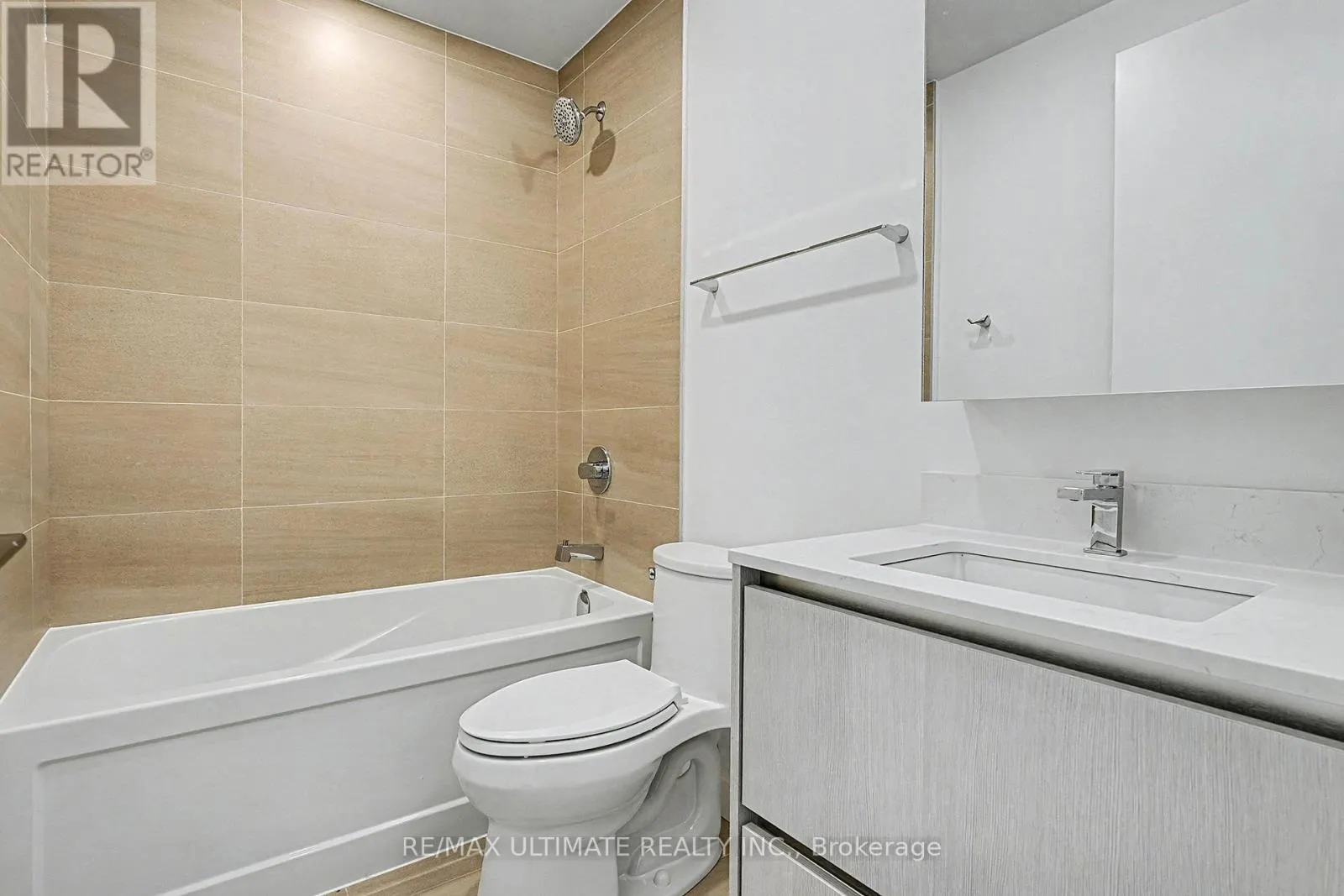 727 - 8188 YONGE STREET
