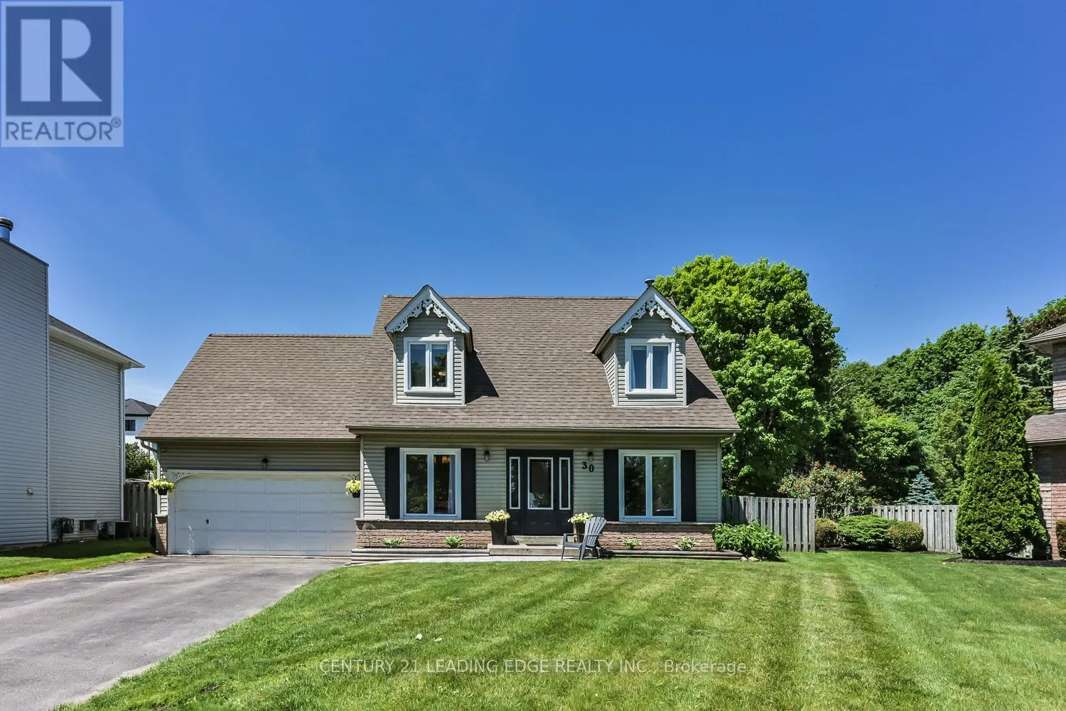 30 MCGUIRE CRESCENT