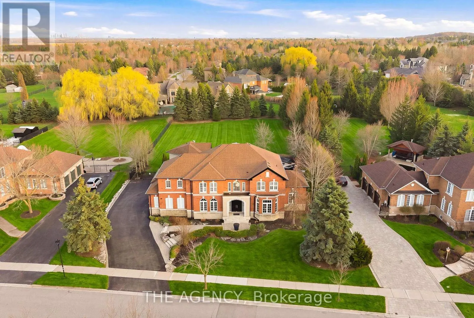147 MACTAGGART DRIVE
