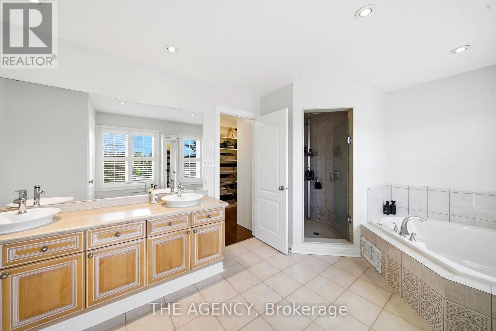 147 MACTAGGART DRIVE