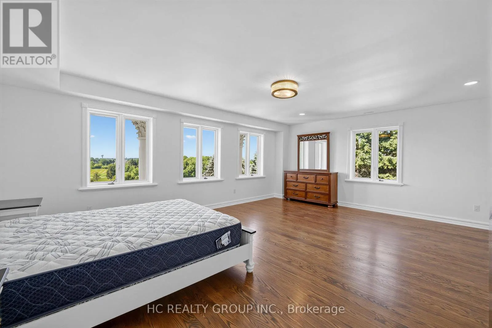 52 NOBLETON LAKES DRIVE