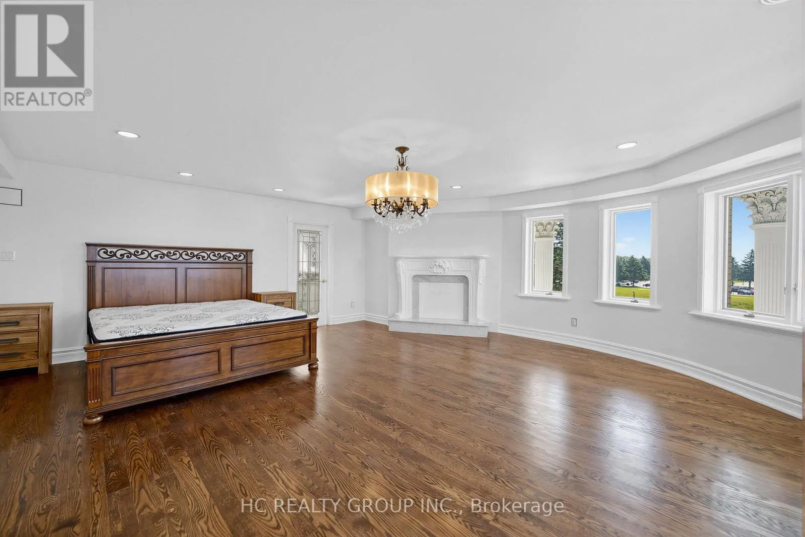 52 NOBLETON LAKES DRIVE