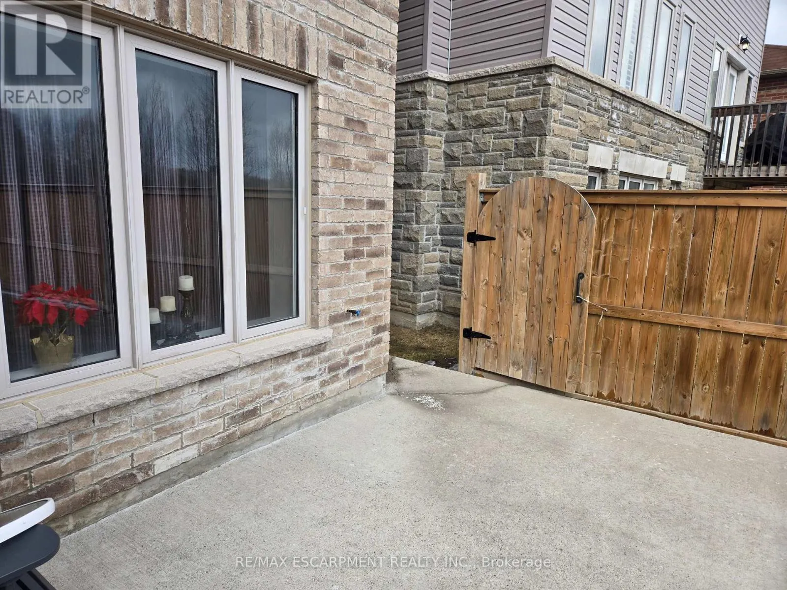 175 GOLD PARK GATE