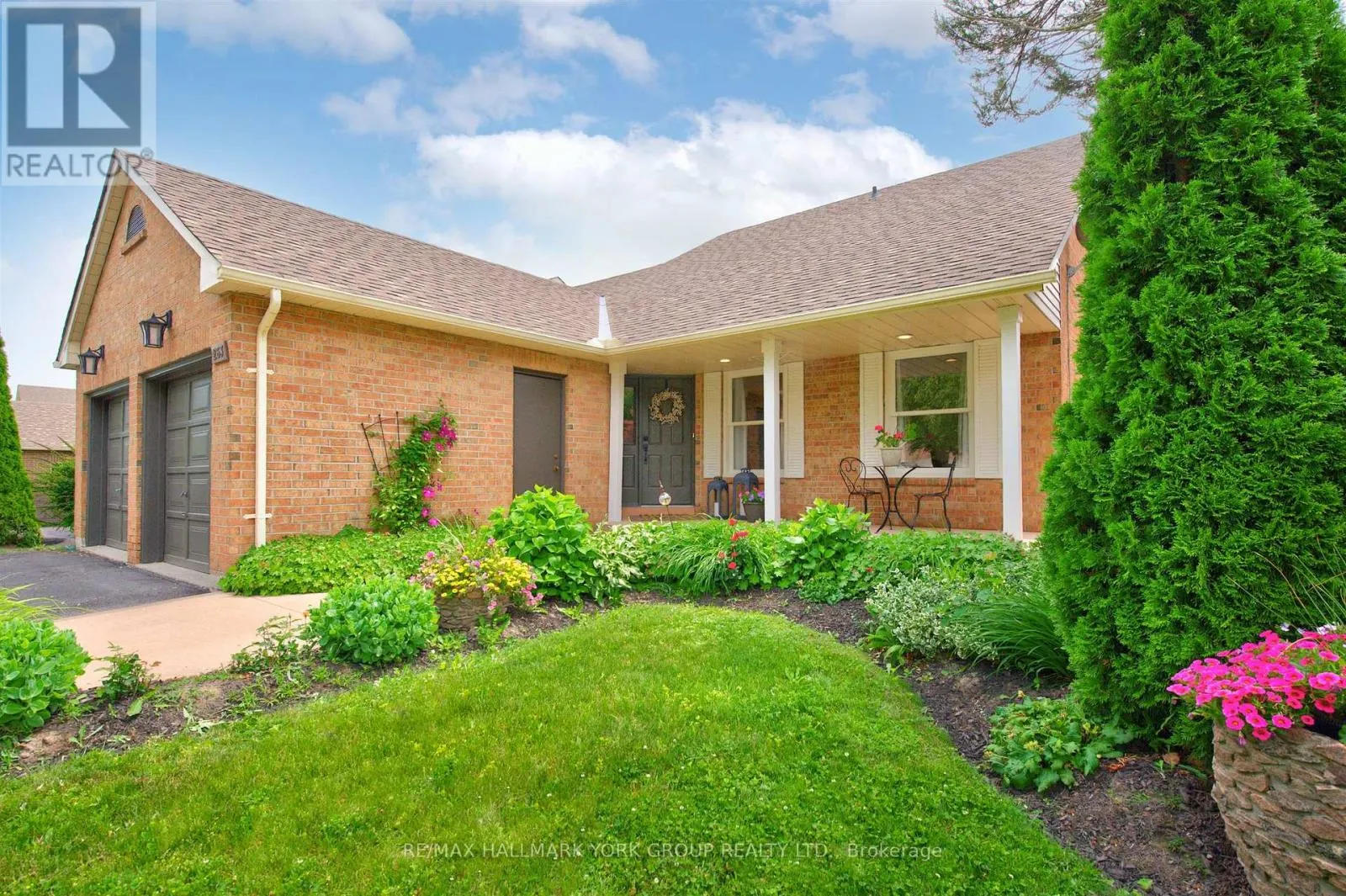263 JOHN BOWSER CRESCENT