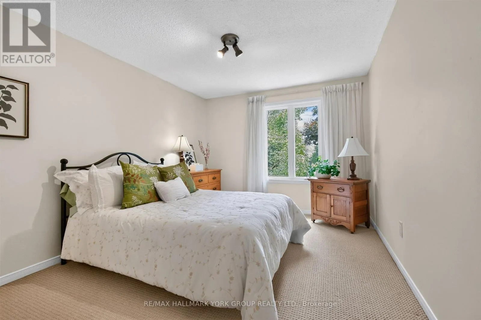 263 JOHN BOWSER CRESCENT