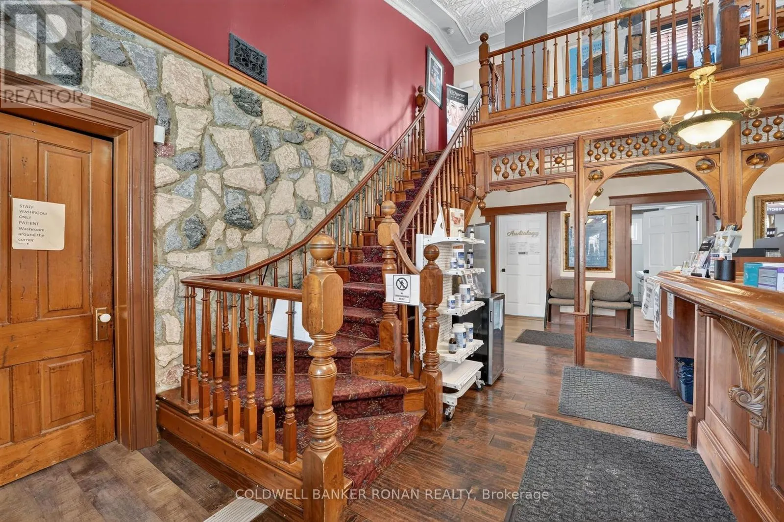 238 BARRIE STREET
