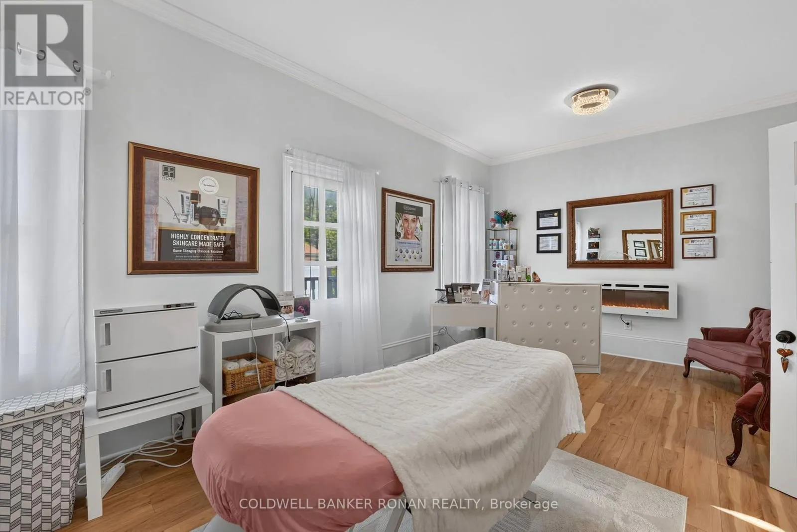 238 BARRIE STREET