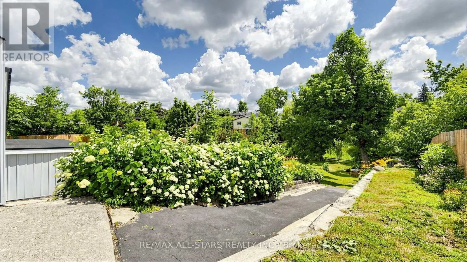 43 TORONTO STREET N