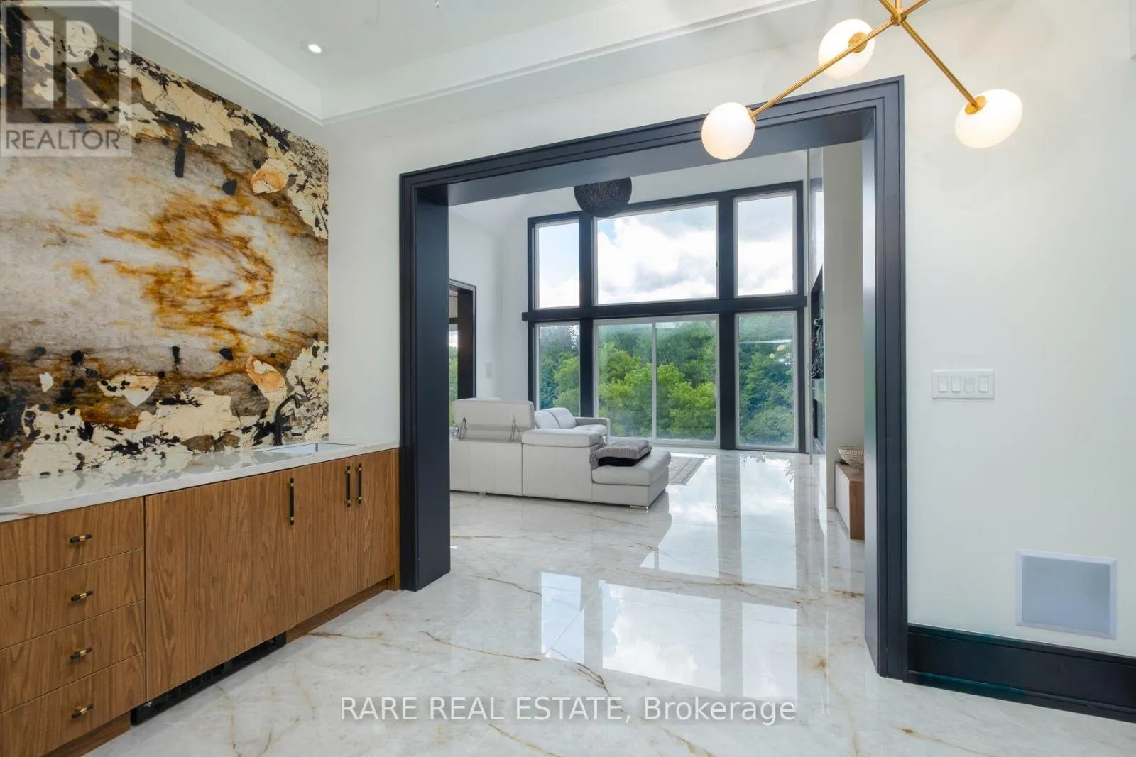 23 VALLEYVIEW COURT