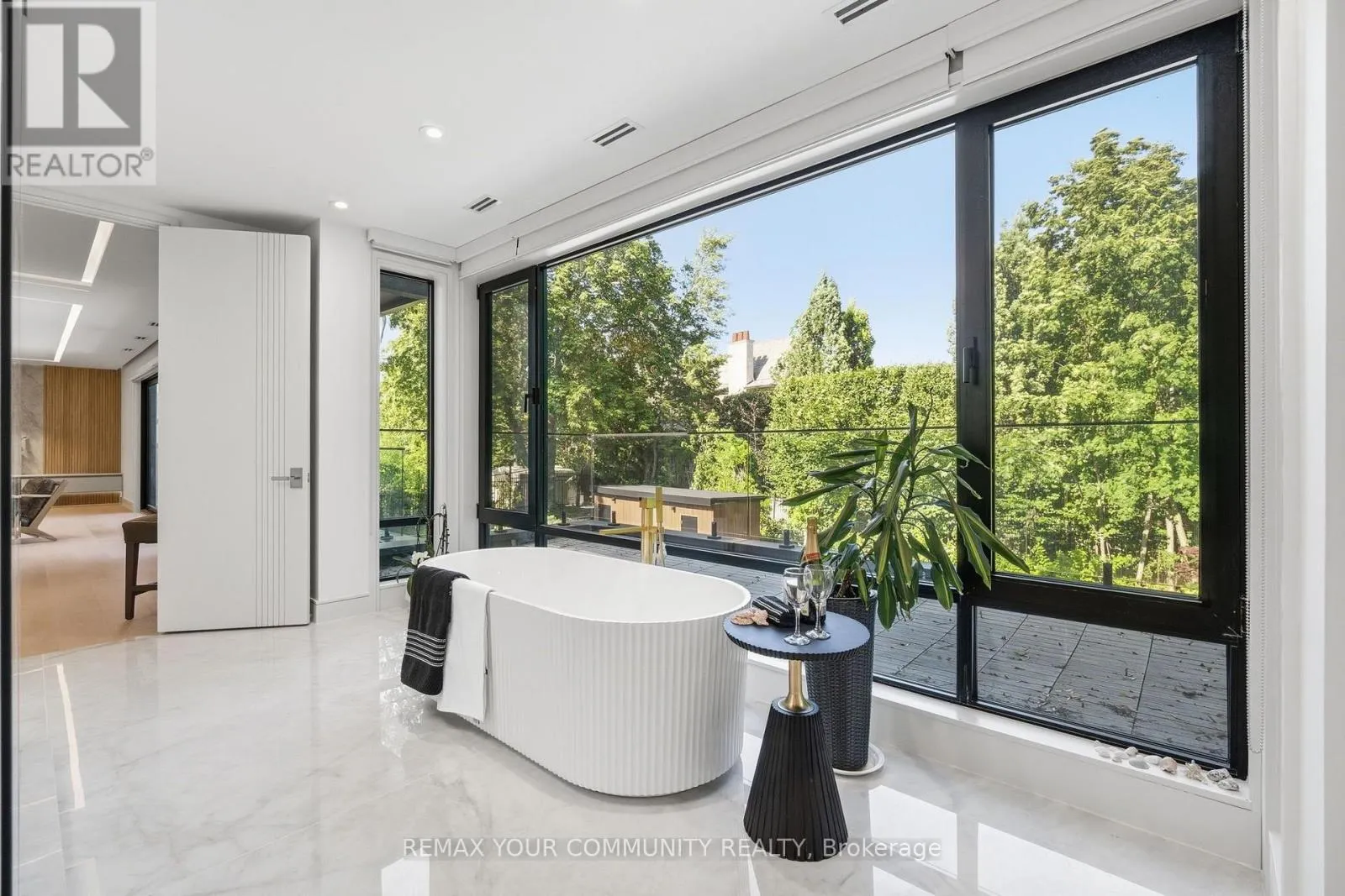 35 RIVERSIDE BOULEVARD