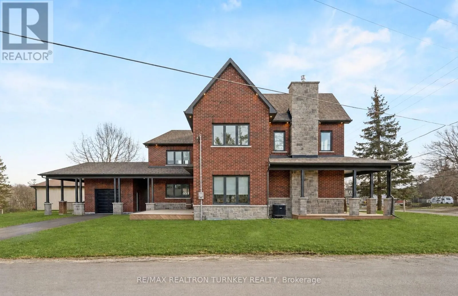 271 MAIN STREET N