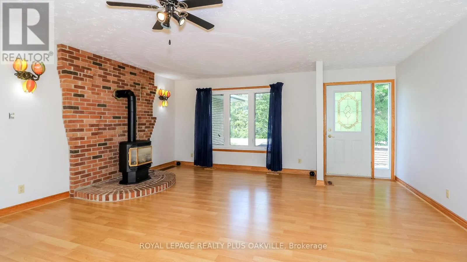 52 DENNEY DRIVE