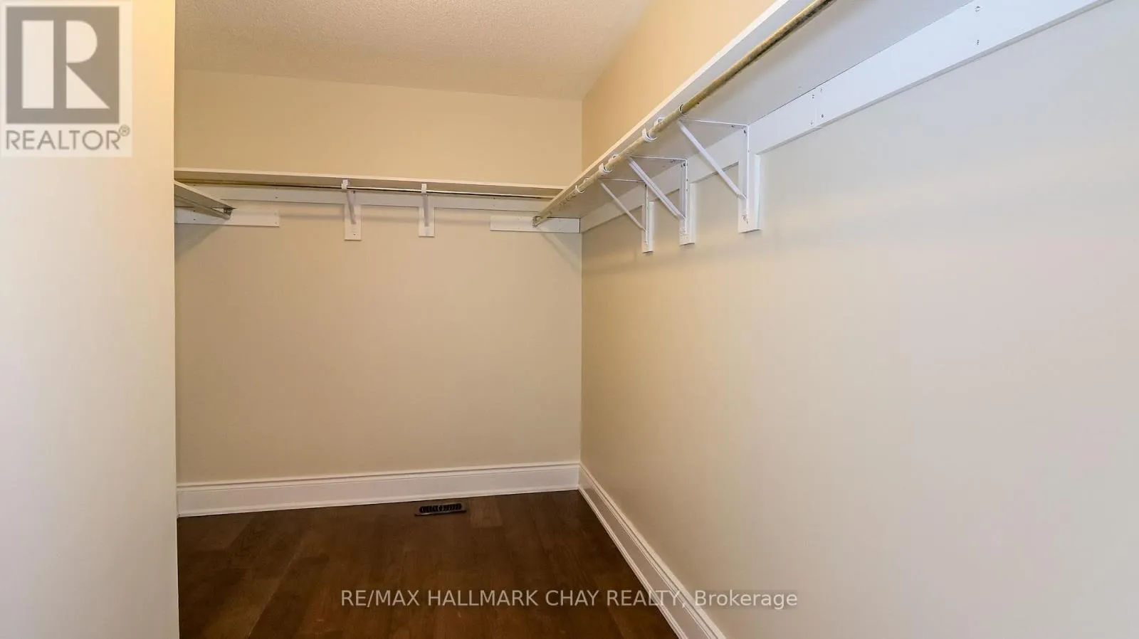 142 GOLD PARK GATE