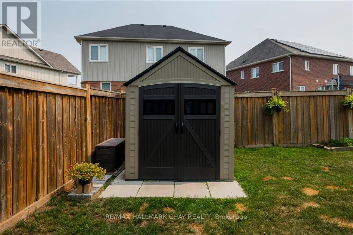 27 BLANCHARD CRESCENT