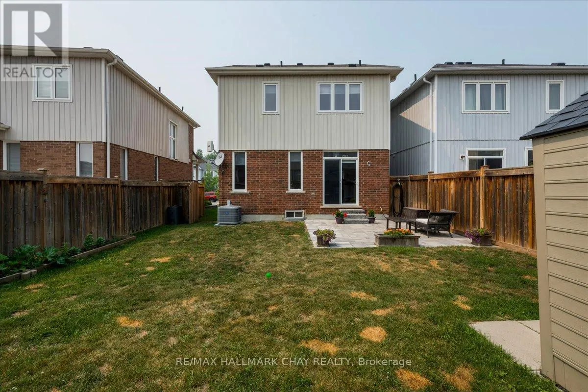27 BLANCHARD CRESCENT