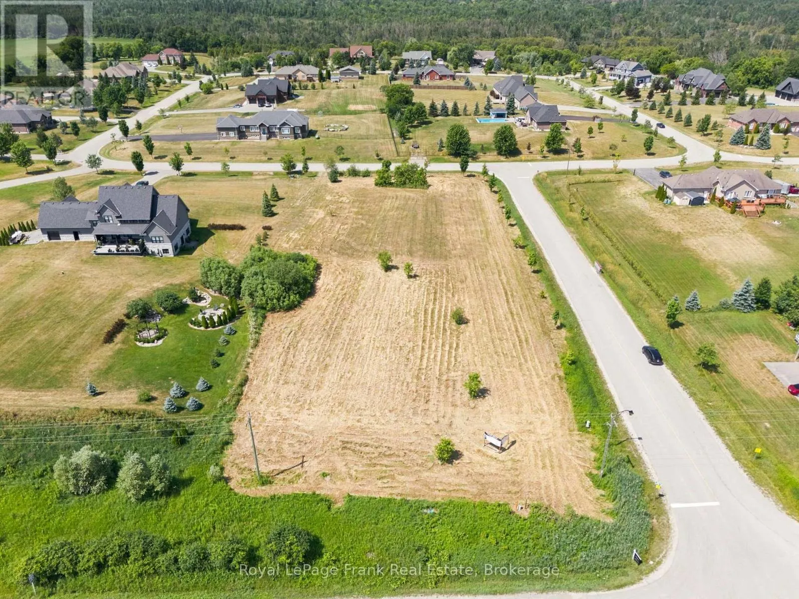 1 BAGSHAW CRESCENT