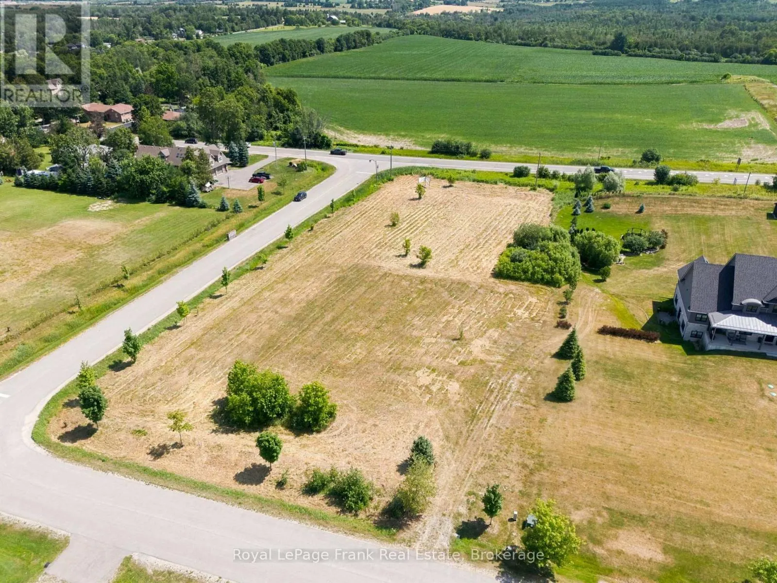 1 BAGSHAW CRESCENT