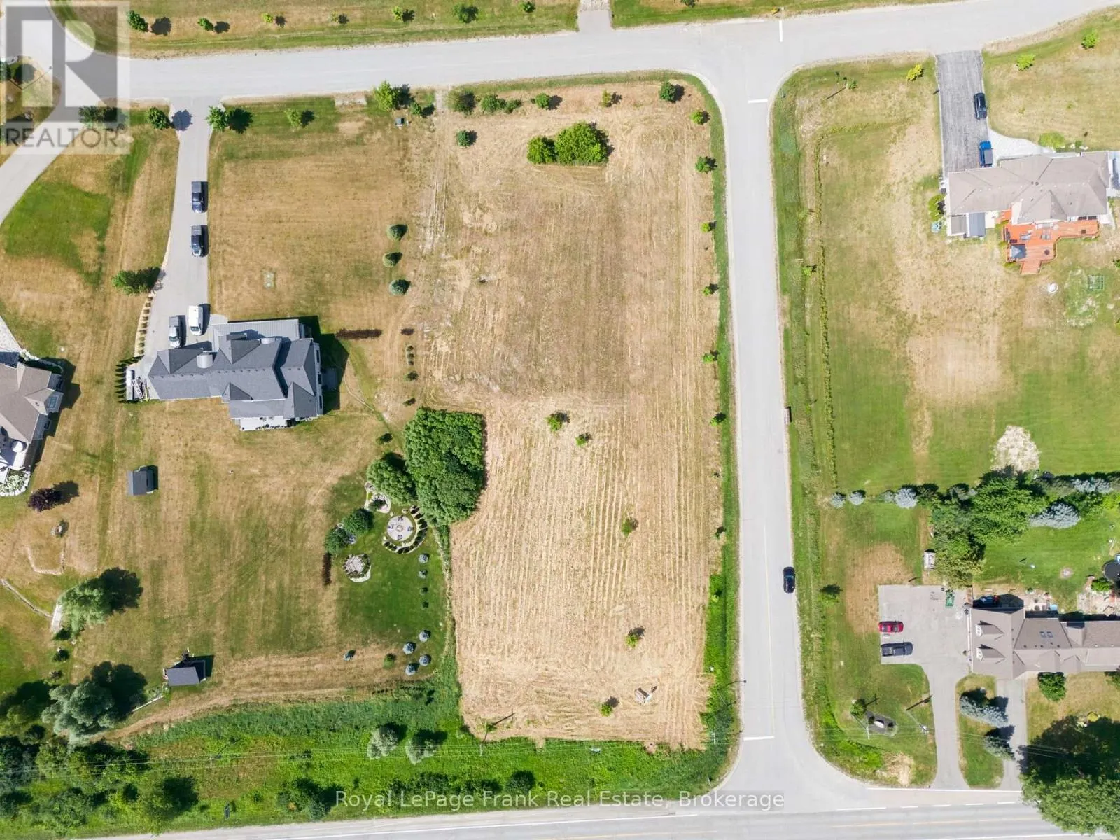 1 BAGSHAW CRESCENT