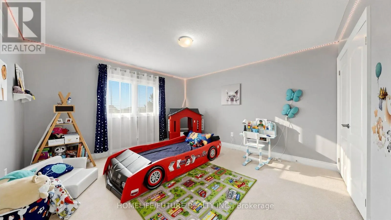 61 RIDGE ROAD